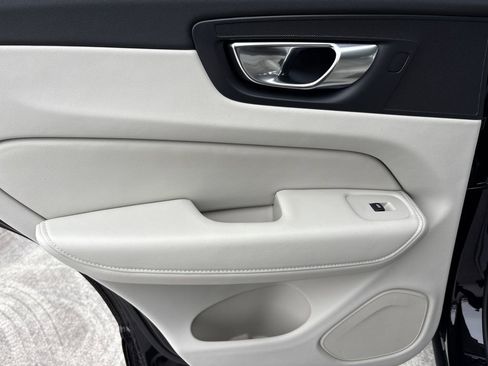 New 2026 Volvo XC60 T8 Ultra AWD/4WD image 16