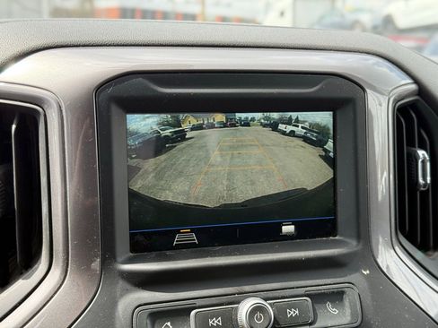 Used 2019 Chevrolet Silverado 1500 Custom Trail Boss w/ Custom Convenience Package image 22