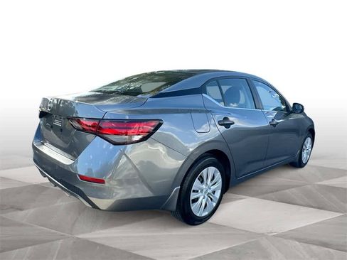 Used 2025 Nissan Sentra S image 8