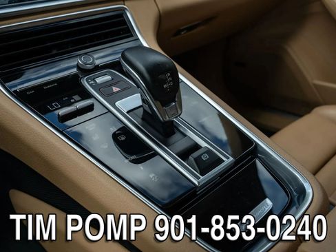 Used 2019 Porsche Panamera image 23