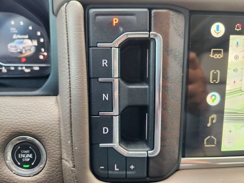 Used 2022 GMC Yukon XL Denali AWD/4WD image 24