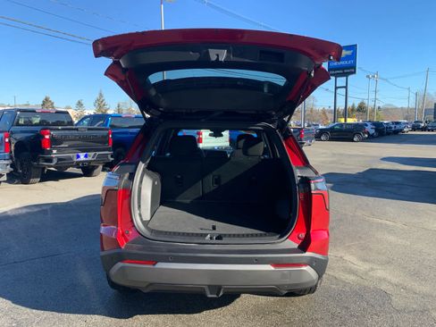 New 2025 Chevrolet Equinox LT w/ Midnight Edition image 39