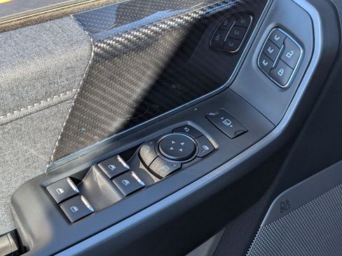 New 2026 Ford F250 Lariat w/ Black Appearance Package AWD/4WD image 23