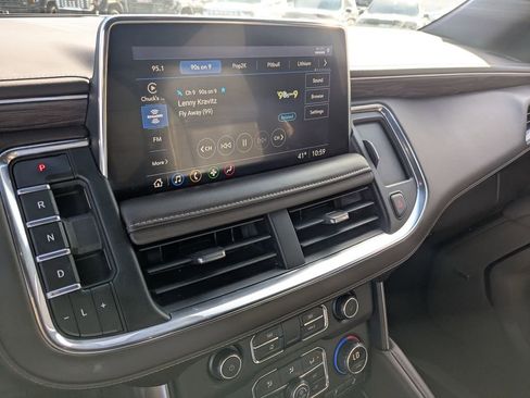 Used 2021 Chevrolet Tahoe LT image 19