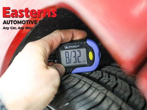 Used 2022 Jeep Compass Limited w/ (RED) Package image 29