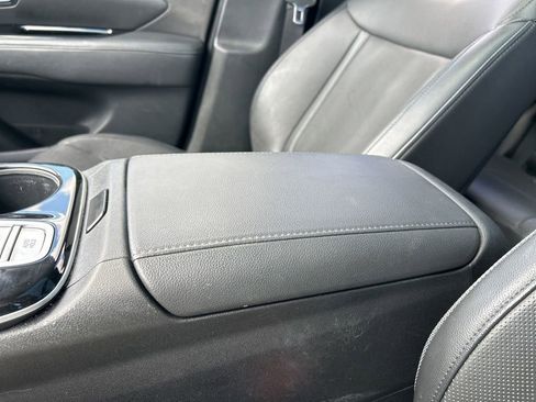 Used 2022 Hyundai Tucson Limited image 32