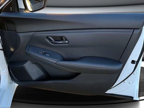 Certified 2025 Nissan Sentra S image 25