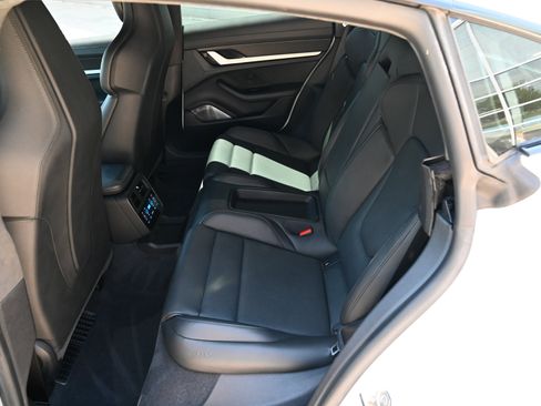Used 2020 Porsche Taycan Turbo S AWD/4WD image 38