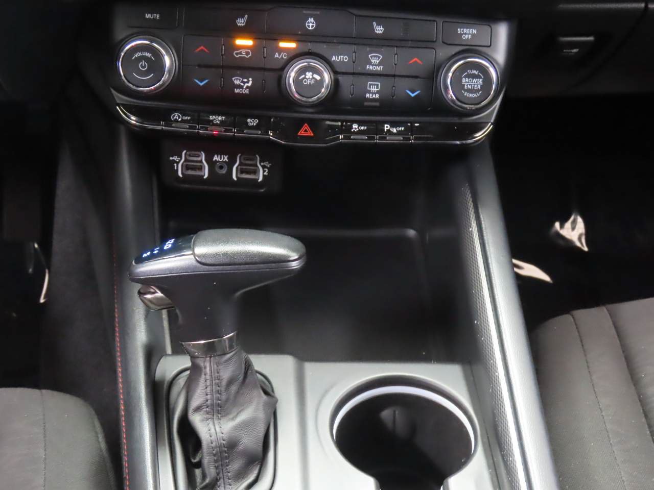 Used 2023 Dodge Durango GT AWD/4WD image 12