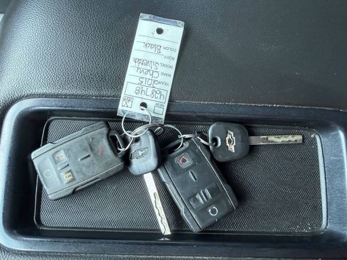 Used 2015 Chevrolet Silverado 1500 LT AWD/4WD image 23