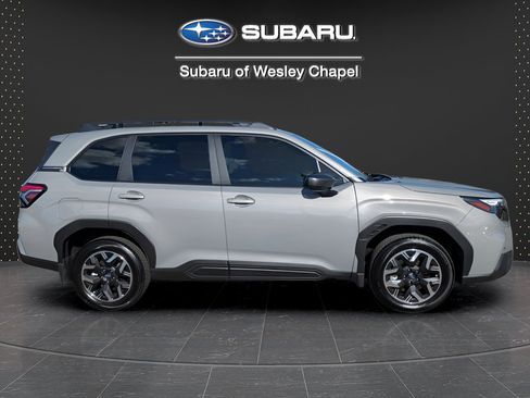 Used 2026 Subaru Forester Premium AWD/4WD image 4