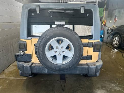 Used 2014 Jeep Wrangler Unlimited Sport w/ Quick Order Package 24S AWD/4WD image 7