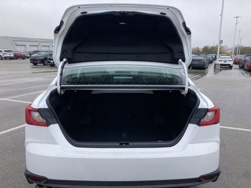 Used 2026 Toyota Camry SE image 21