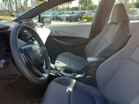 Used 2025 Toyota Corolla SE FWD image 22