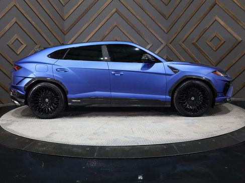 Used 2023 Lamborghini Urus Performante image 4