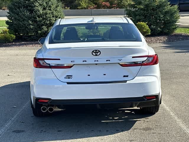 Used 2025 Toyota Camry SE w/ Convenience Package AWD/4WD image 4