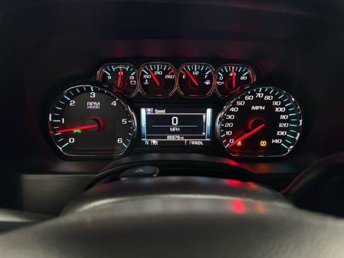 Used 2018 GMC Yukon SLT w/ Open Road Package image 29