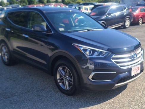 Used 2018 Hyundai Santa Fe Sport AWD/4WD image 2