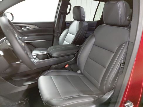 New 2026 Chevrolet Traverse LT w/ Driver Confidence Package image 5