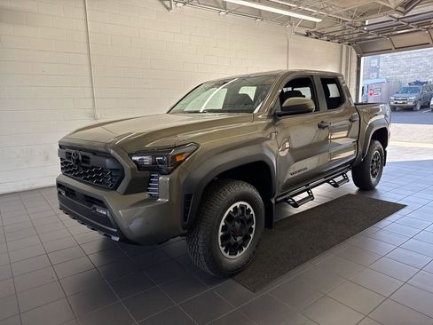 New 2026 Toyota Tacoma TRD Off-Road image 4