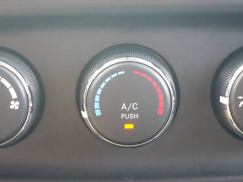 Used 2016 Jeep Compass Sport w/ Power Value Group image 29