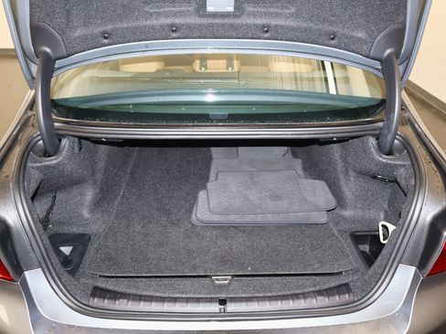 Used 2020 BMW M550i xDrive w/ Dynamic Handling Package image 11