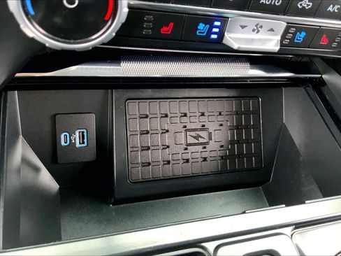 Used 2023 Ford F150 Platinum image 30