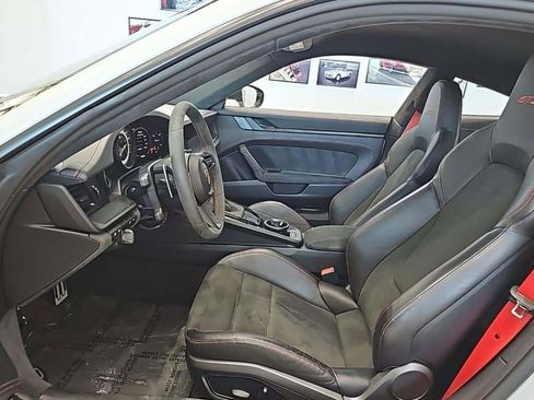 Used 2022 Porsche 911 GT3 image 22