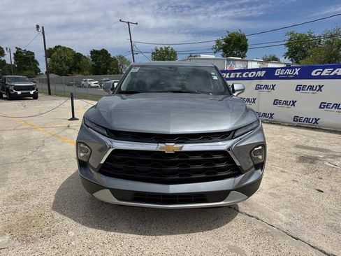 Used 2025 Chevrolet Blazer LT FWD image 4