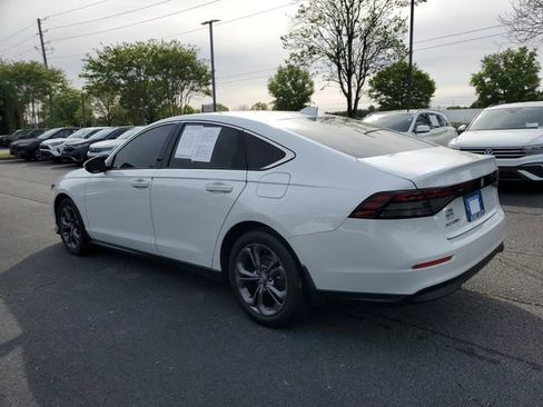 Used 2023 Honda Accord EX image 4