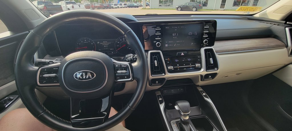 Used 2021 Kia Sorento EX w/ Panoramic Sunroof Package AWD/4WD image 13