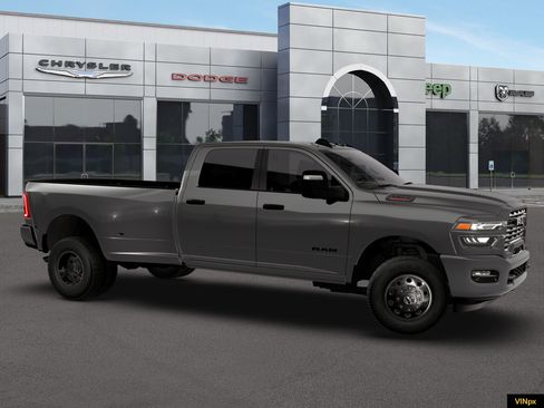 New 2026 RAM 3500 Big Horn AWD/4WD image 10