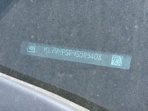 Used 2025 Chevrolet TrailBlazer LT FWD image 2