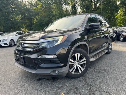Used 2016 Honda Pilot EX image 1