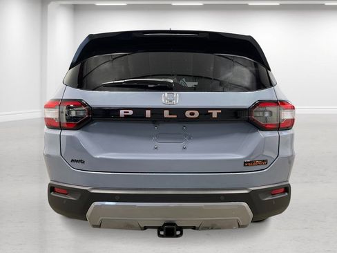 New 2026 Honda Pilot TrailSport image 4