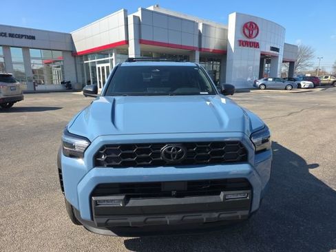 Used 2025 Toyota 4Runner TRD Off-Road Premium image 3