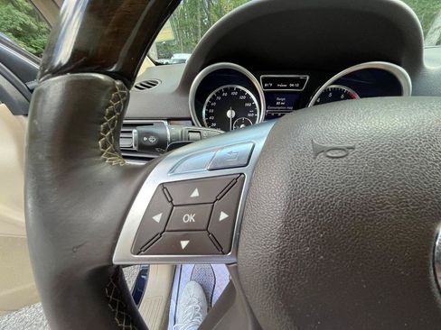 Used 2013 Mercedes-Benz ML 350 4MATIC image 20
