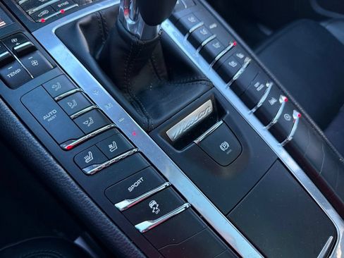 Used 2017 Porsche Macan S AWD/4WD image 16