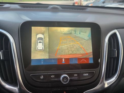 Used 2018 Chevrolet Equinox Premier AWD/4WD image 18