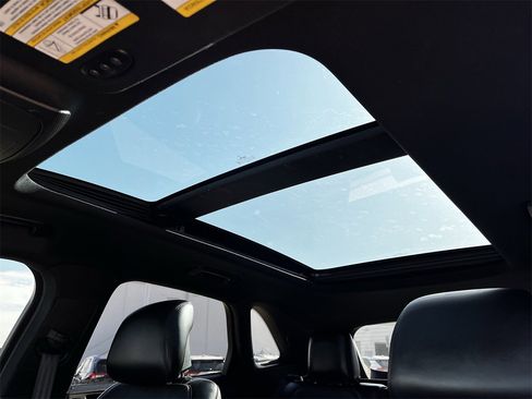 Used 2019 Lincoln MKC Reserve image 22