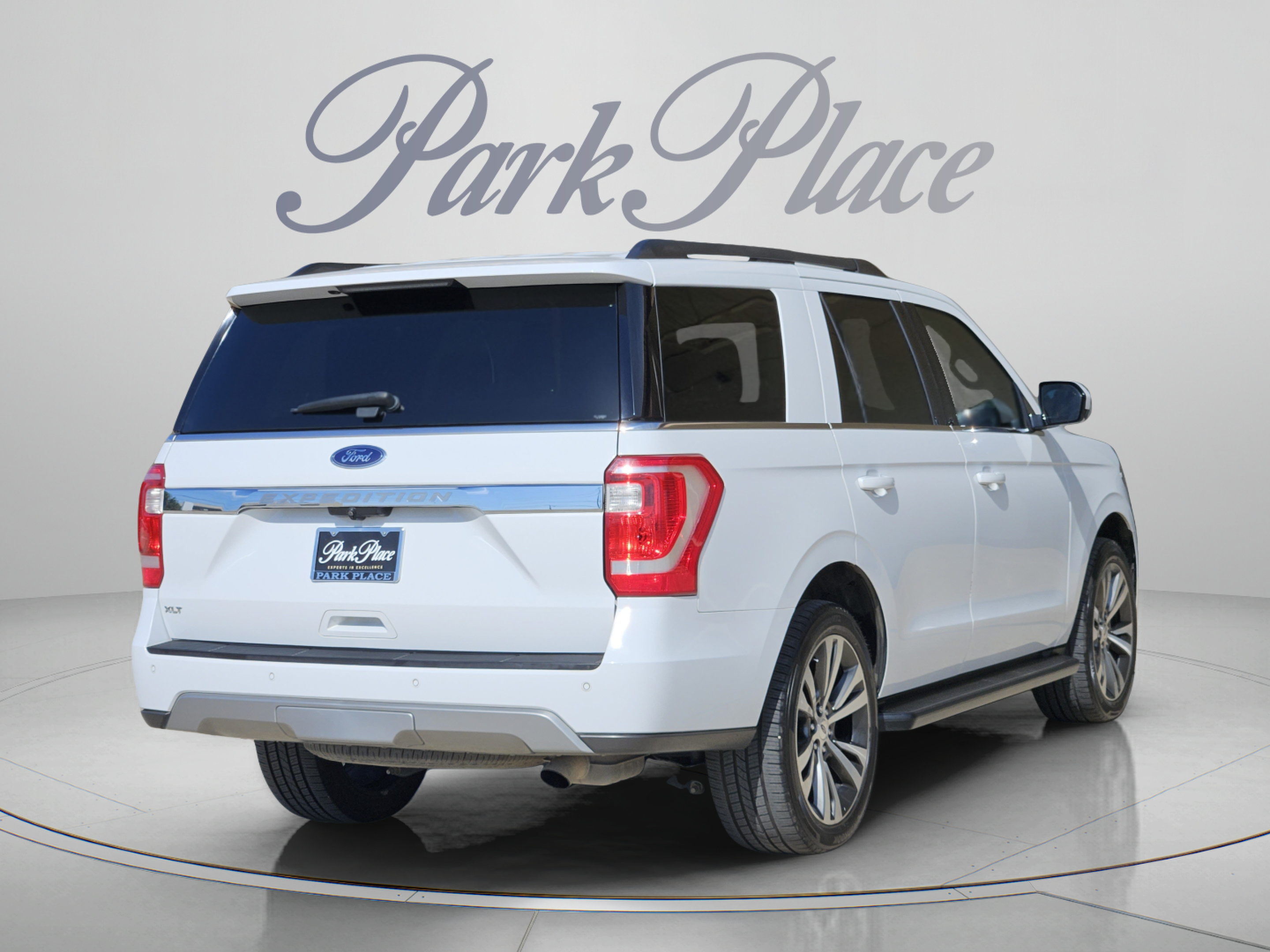 Used 2020 Ford Expedition XLT RWD image 6