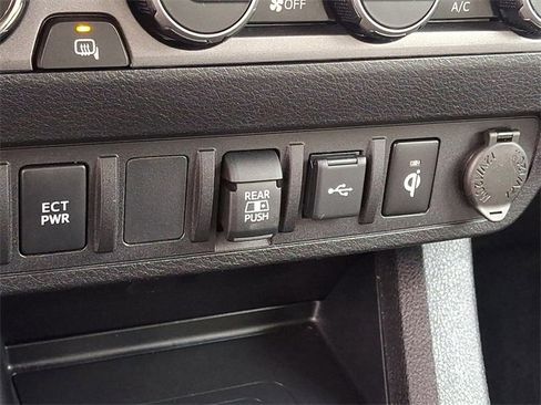 Used 2023 Toyota Tacoma TRD Sport image 25