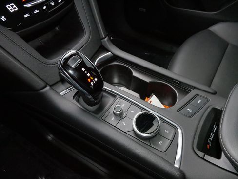 Certified 2024 Cadillac XT6 Sport w/ Technology Package image 24