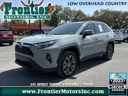 Used 2022 Toyota RAV4 XLE Premium image 1