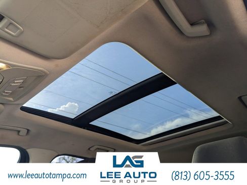 Used 2017 Ford Escape SE image 16