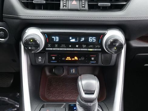 Used 2023 Toyota RAV4 Limited image 47