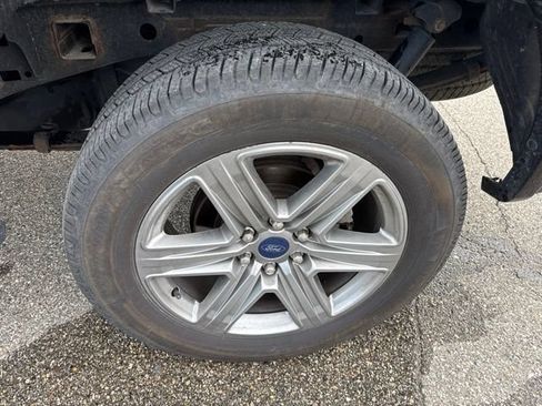 Used 2018 Ford F150 XLT AWD/4WD image 4