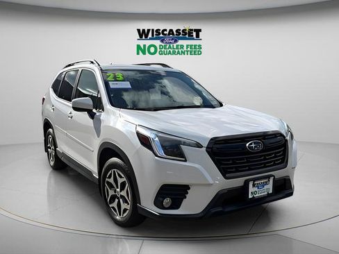 Used 2023 Subaru Forester Premium AWD/4WD image 1