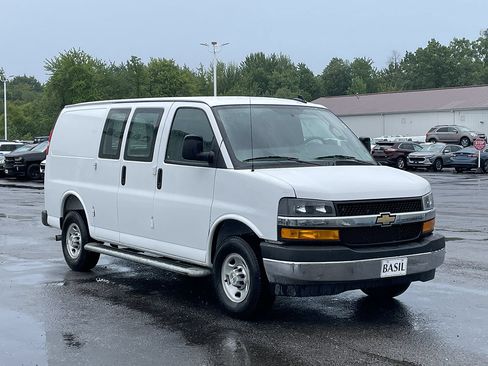 Used 2025 Chevrolet Express 2500 w/ Driver Convenience Package RWD image 40