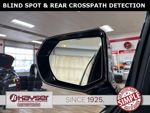 Used 2024 Chevrolet Tahoe Premier image 9